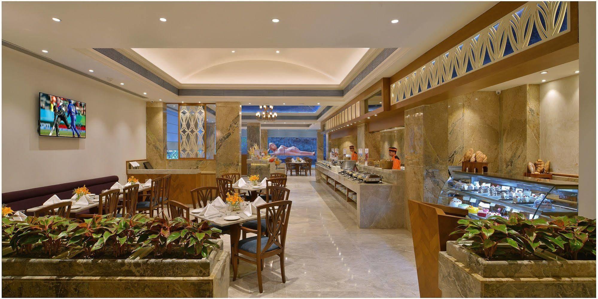 Fortune Landmark, Ahmedabad - Member Itc Hotels' Group Bagian luar foto